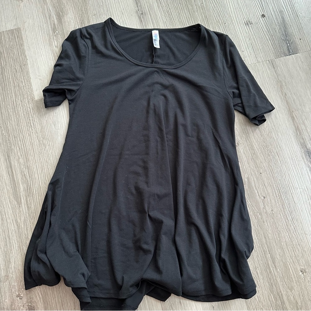Lularoe shirt